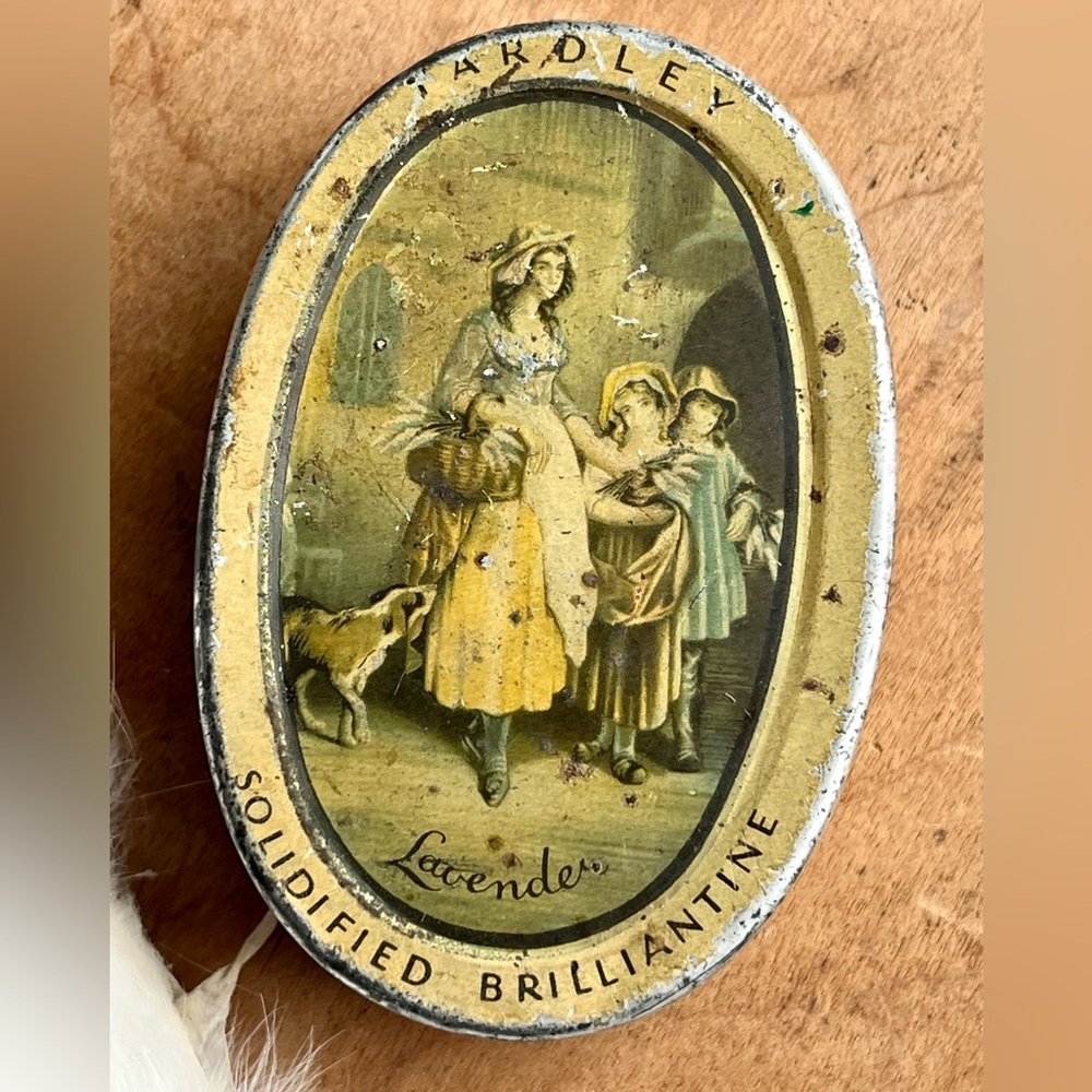 Vintage Yardley Lavender Solidified Brilliantine Advertising Tin Box London Old